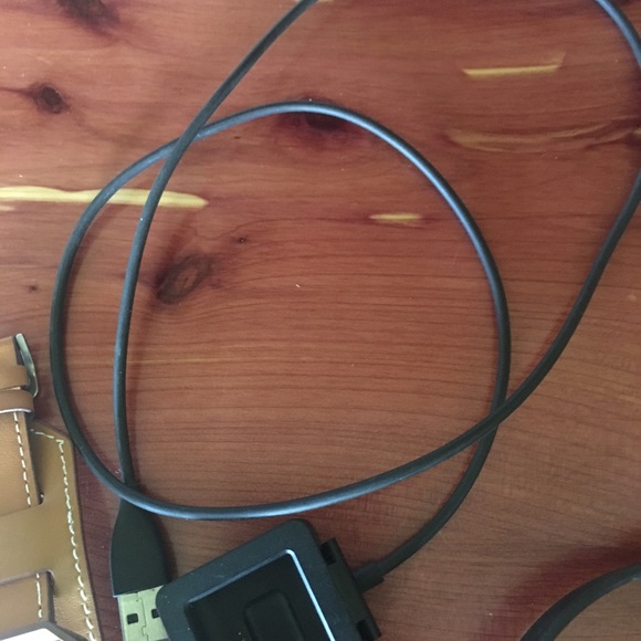 ππ»ββοΈFitBit Blaze Bundle πͺπΌ LIKE NEW!! ππ»ββοΈ - Picture 4 of 6